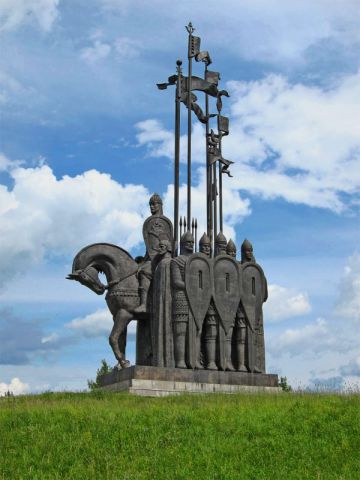 памятник Невскому